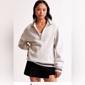 Abercrombie & Fitch Quarter Zip Sweatshirt
